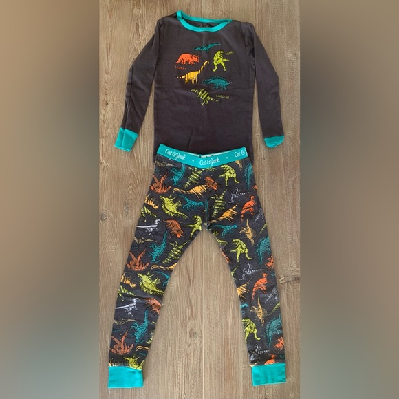 5 Sets of Colorful Kids' Graphic Pajama Sets - Picture 4 of 11
